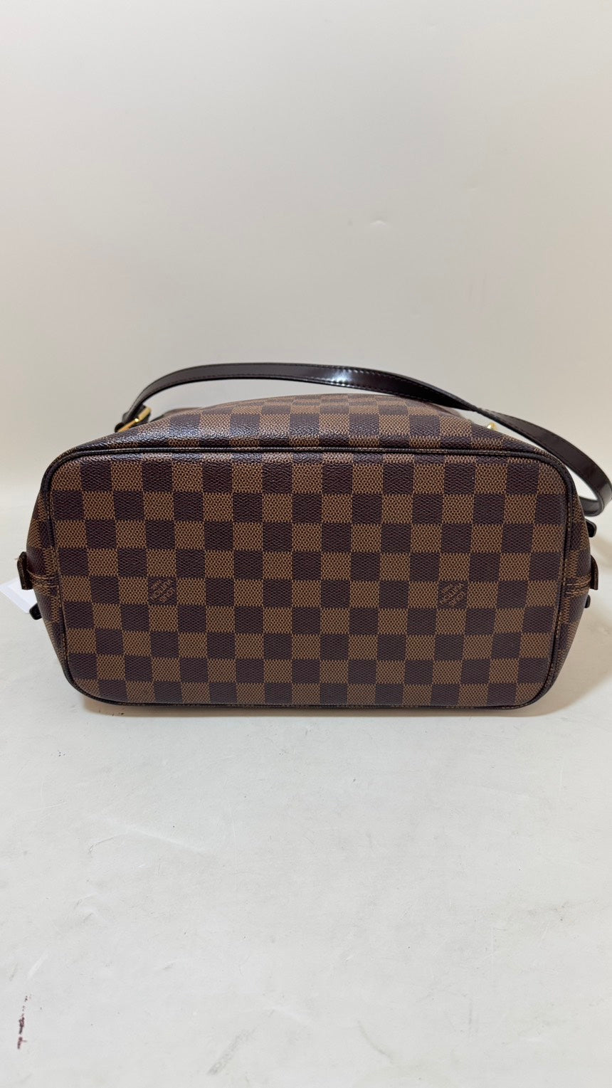 Louis Vuitton shoulder bag