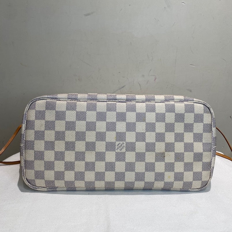 Louis Vuitton Neverfull MM Tote White Damier Azur with Pouch