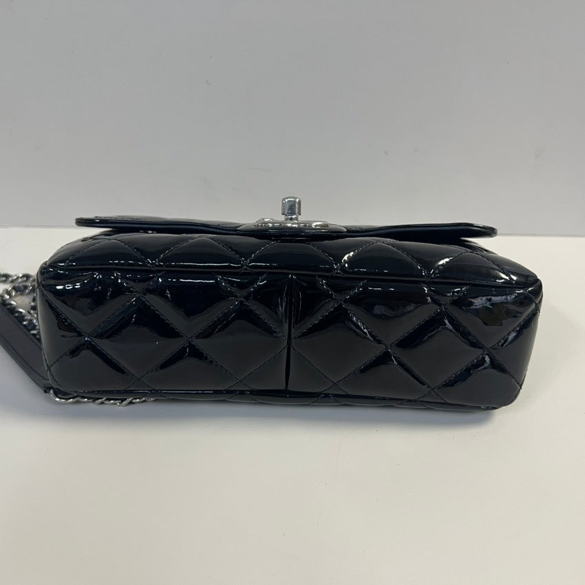 Chanel Quilted Chain Bag Black Leather Shoulder Bag