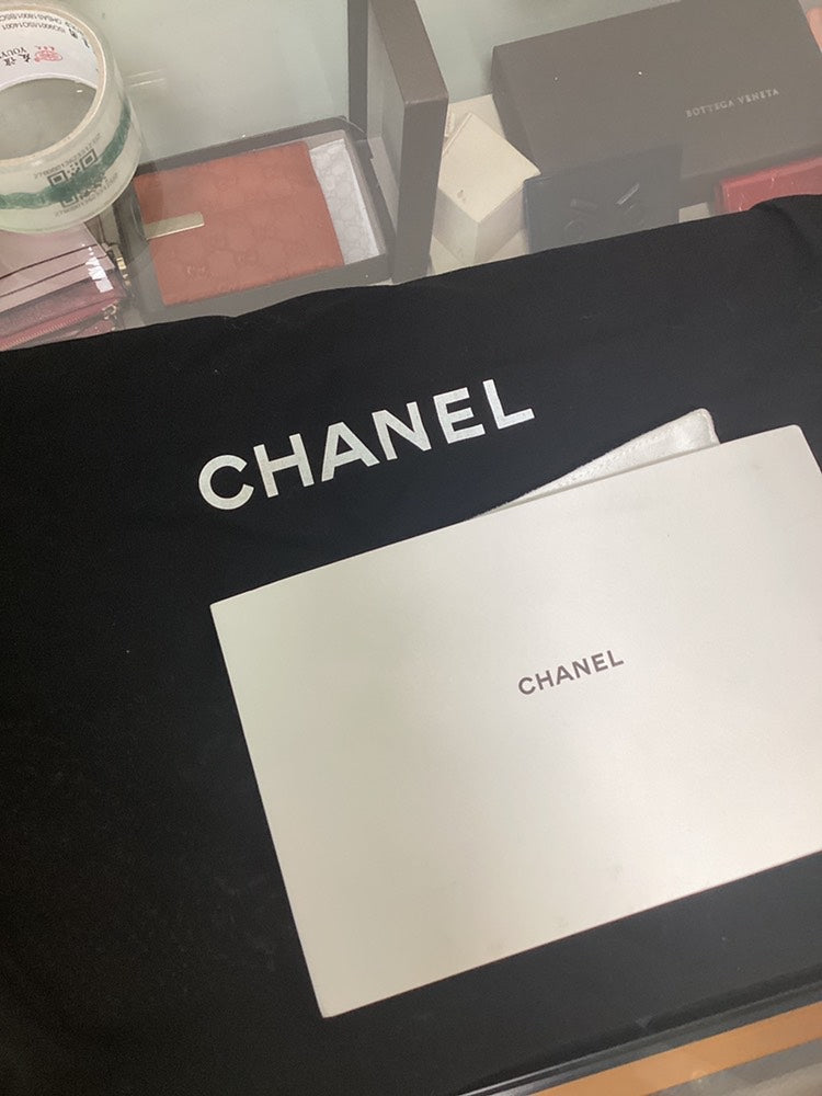Chanel 22 Large Black Shoulder Bag with Dust Bag and Pouch