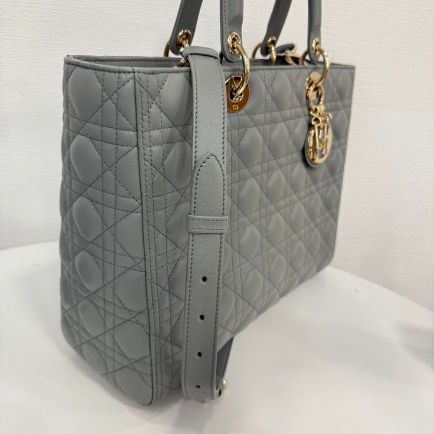 A Rank✨ Preloved Dior Lambskin Lady Dior 2way Bag Large Gray FM0081