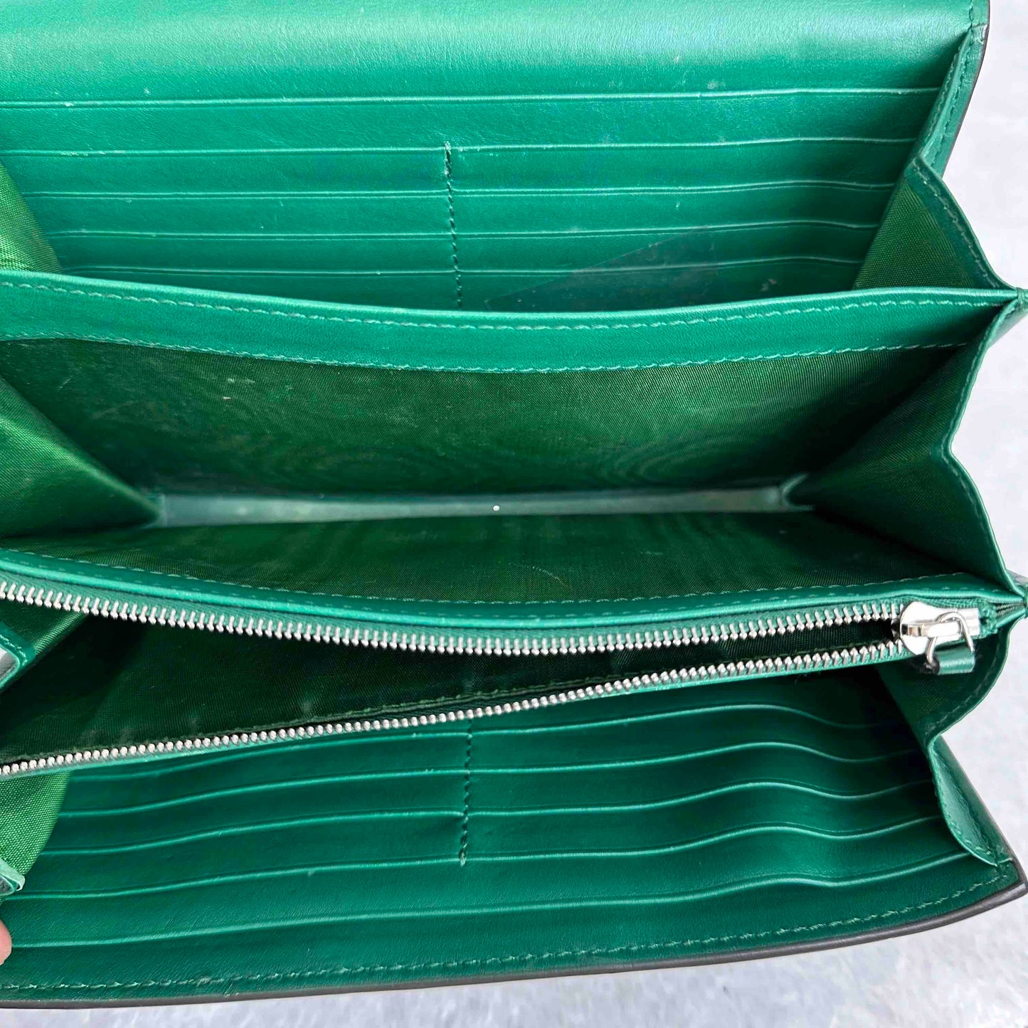 Pre-loved Gucci Dionysus Crystal Snake Embroidery Tricolor Cowhide Shoulder Bag - BJ1101504048