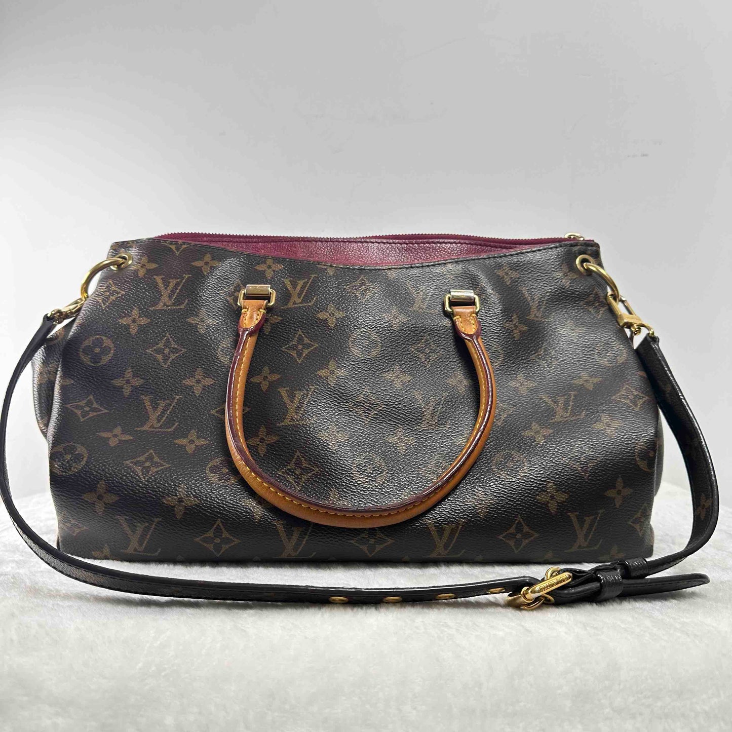 Louis Vuitton Pallas Monogram Canvas Shoulder Bag Handbag - Brown