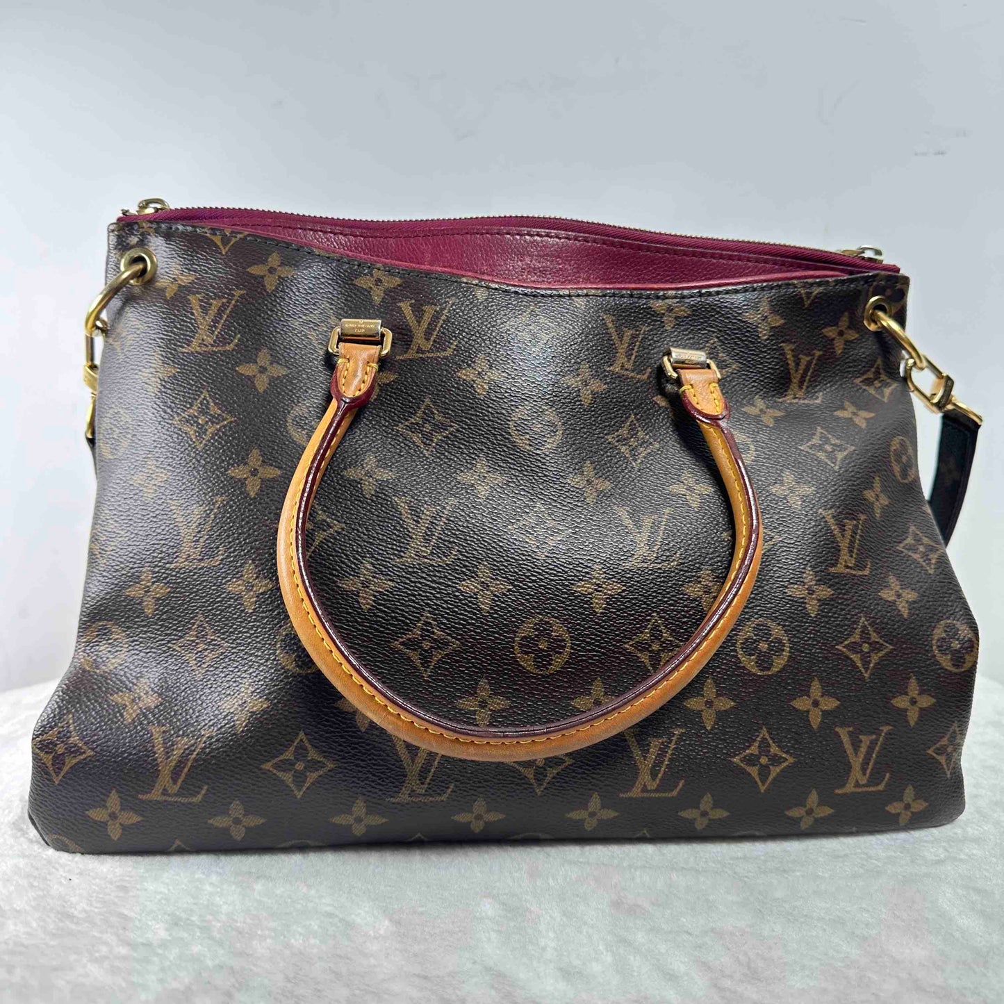 Louis Vuitton Pallas Monogram Canvas Shoulder Bag Handbag - Brown