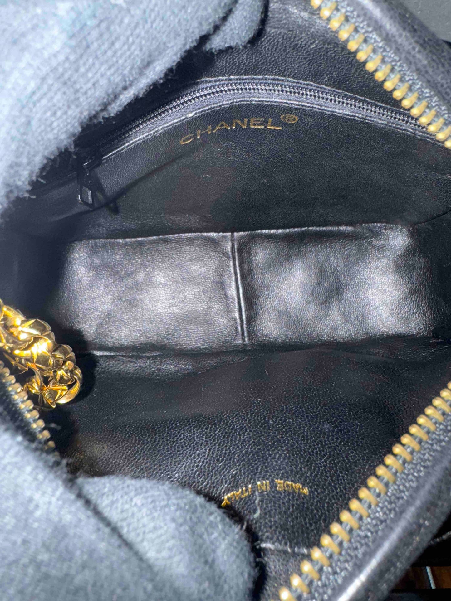 Chanel Camera Bag RE973375700 Black Quilted Leather Crossbody