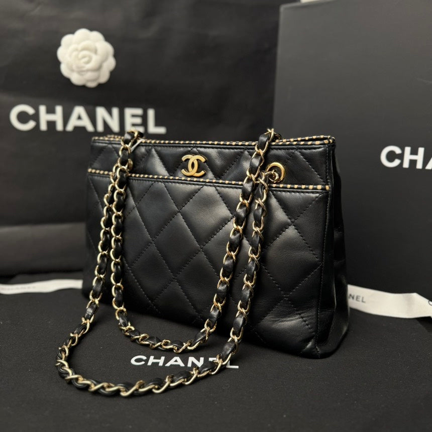 Chanel Quilted CC Chain Shoulder Bag Black Leather
