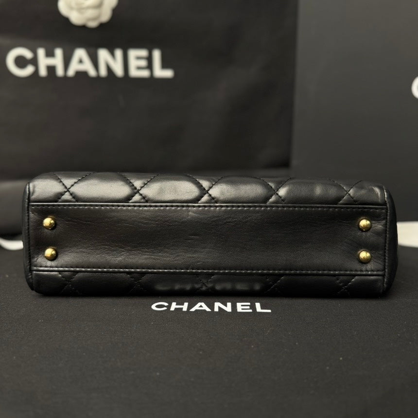 Chanel Quilted CC Chain Shoulder Bag Black Leather