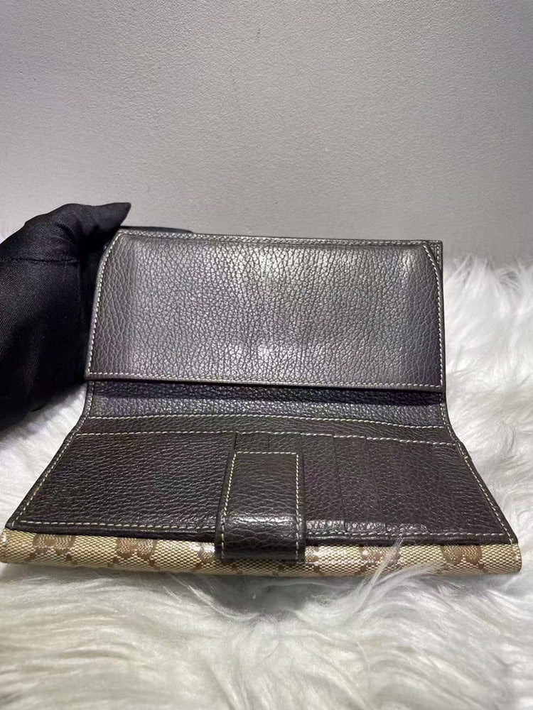 Pre-loved GUCCI GG Monogram Beige Canvas Wallet