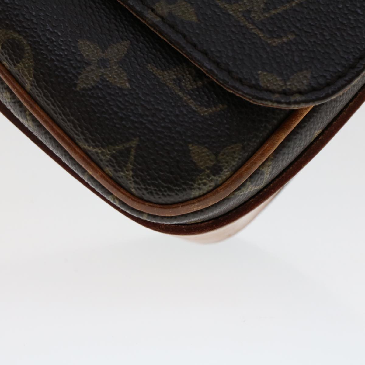 LOUIS VUITTON Monogram Cartouchiere MM Shoulder Bag M51253 LV rd5518