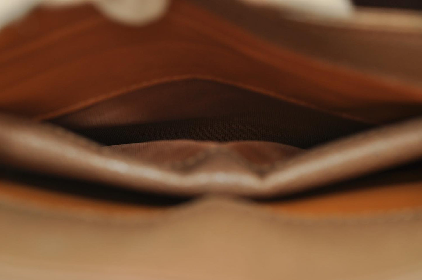 GUCCI Shoulder Bag Leather Brown am2327s