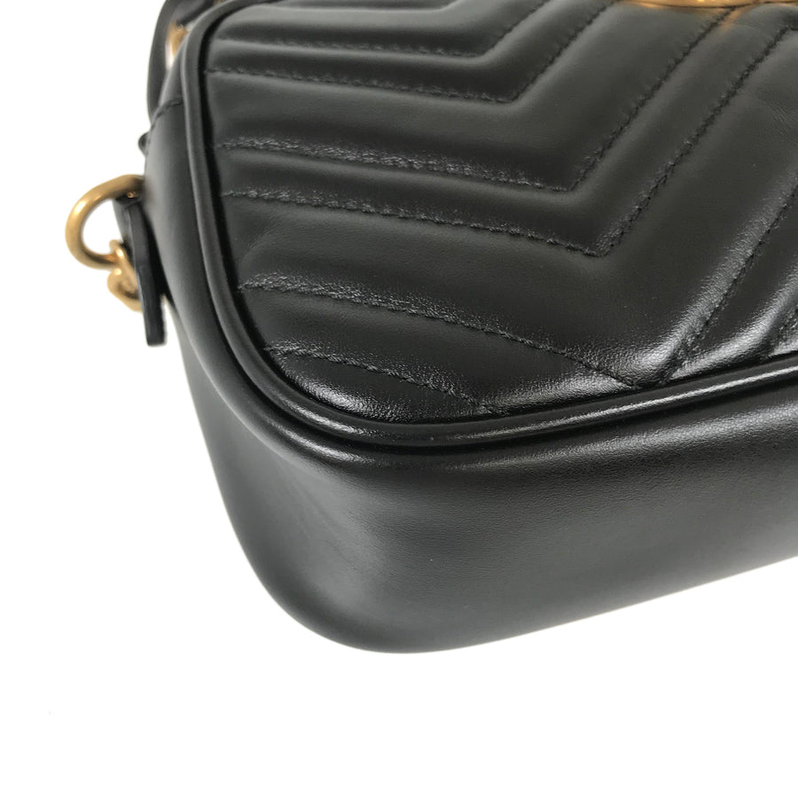 GUCCI ChainShoulder Shoulder Bag