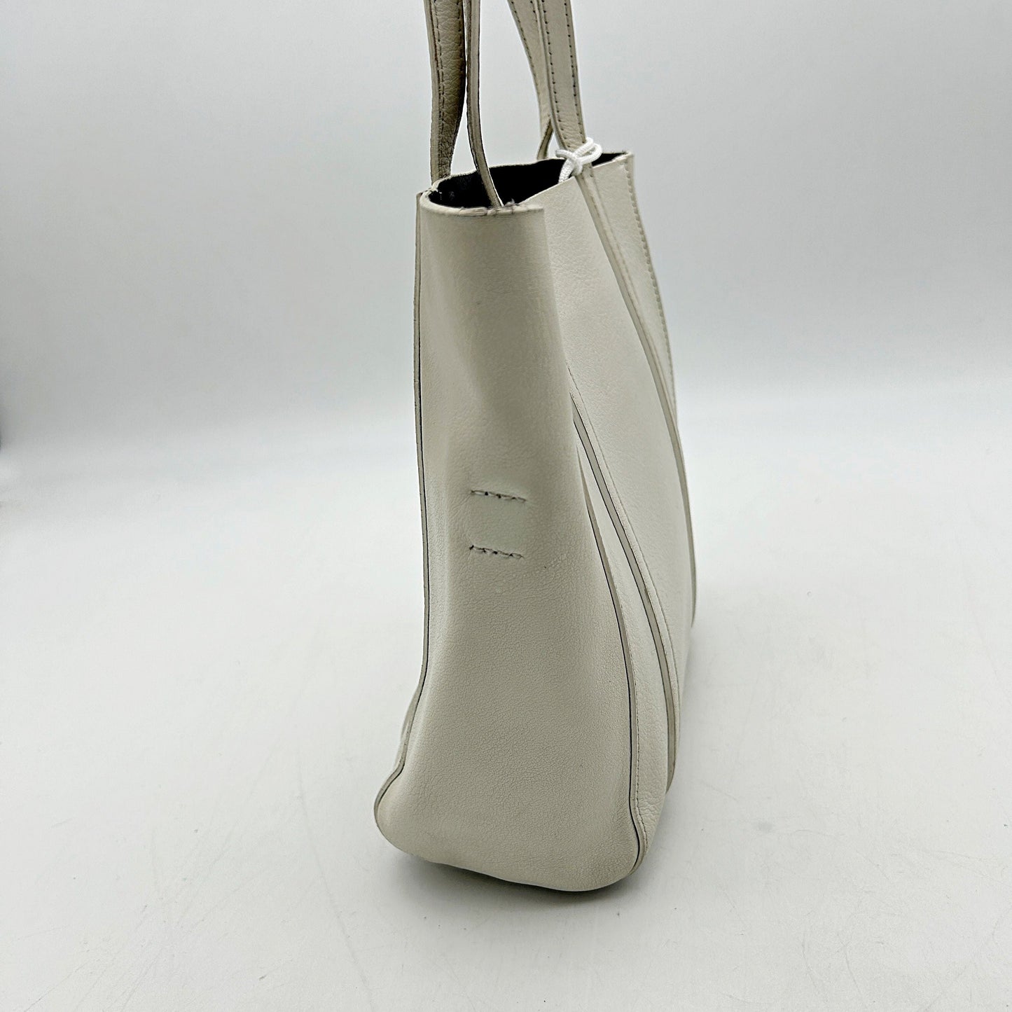 Balenciaga Leather Tote - White Totes, Handbags LA35083