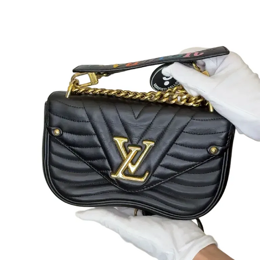 Louis Vuitton New Wave Chain Pochette - Black Shoulder Bags, Handbags B23-82