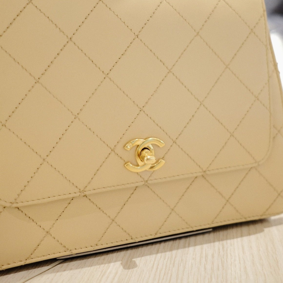 Chanel vintage kelly shoulder bag