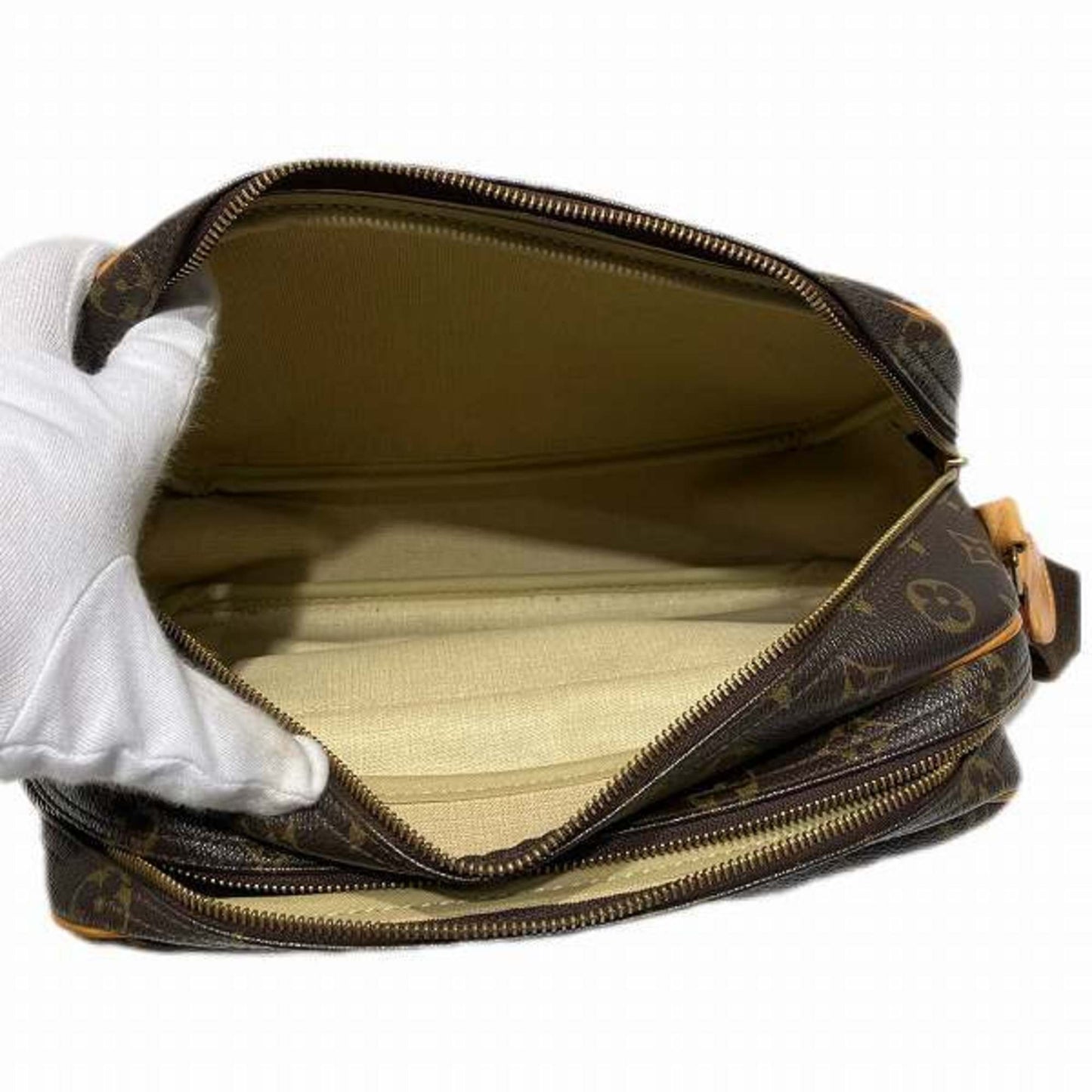 LOUIS VUITTON Reporter pm Shoulder Bag