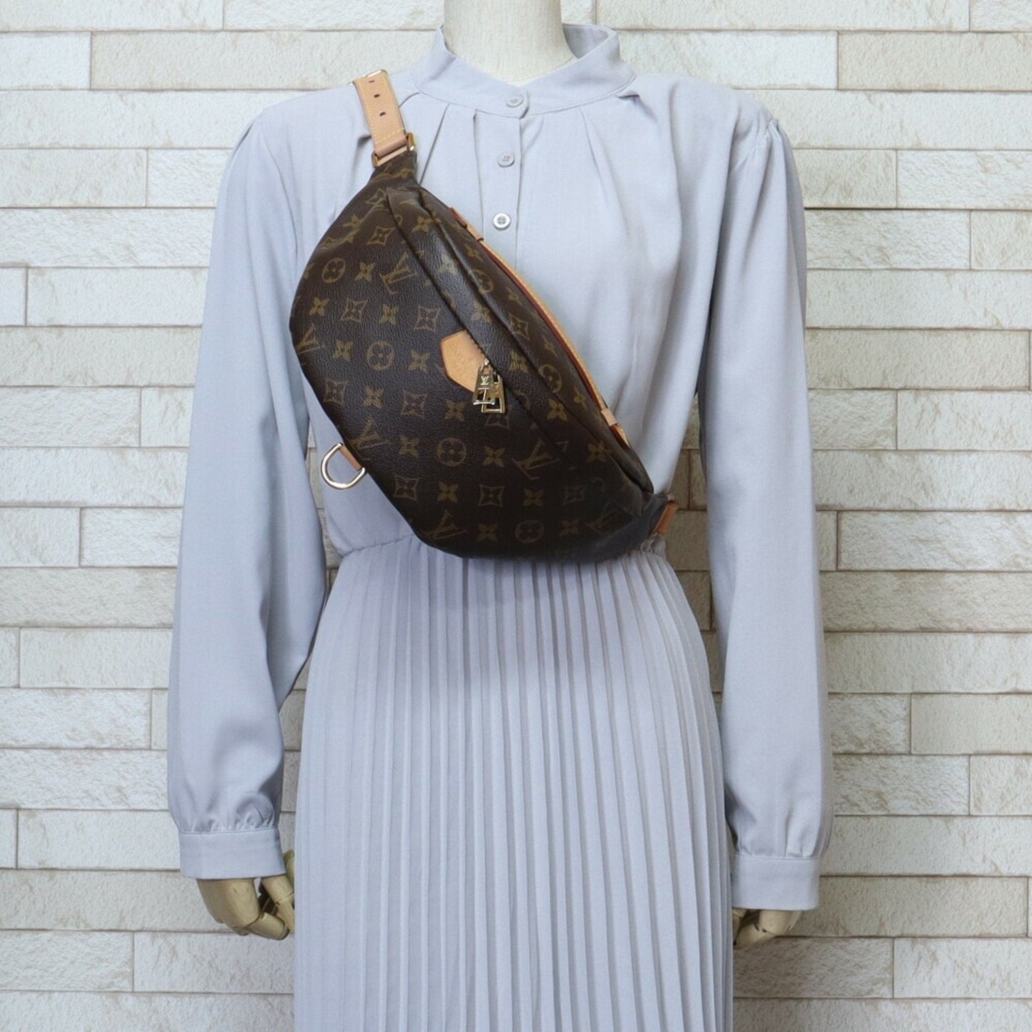 LOUIS VUITTON Bum bag Shoulder Bag