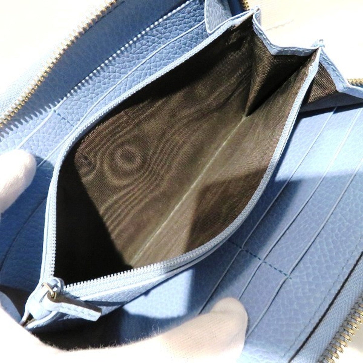 GUCCI Zip around Wallet