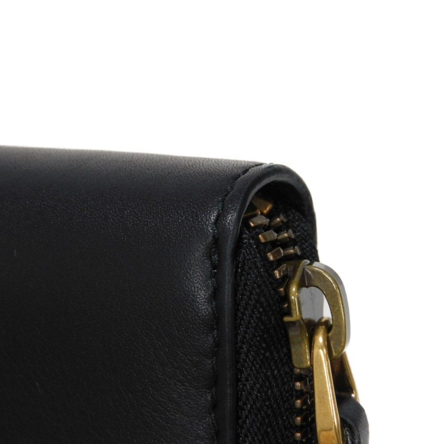 GUCCI Zip around Wallet