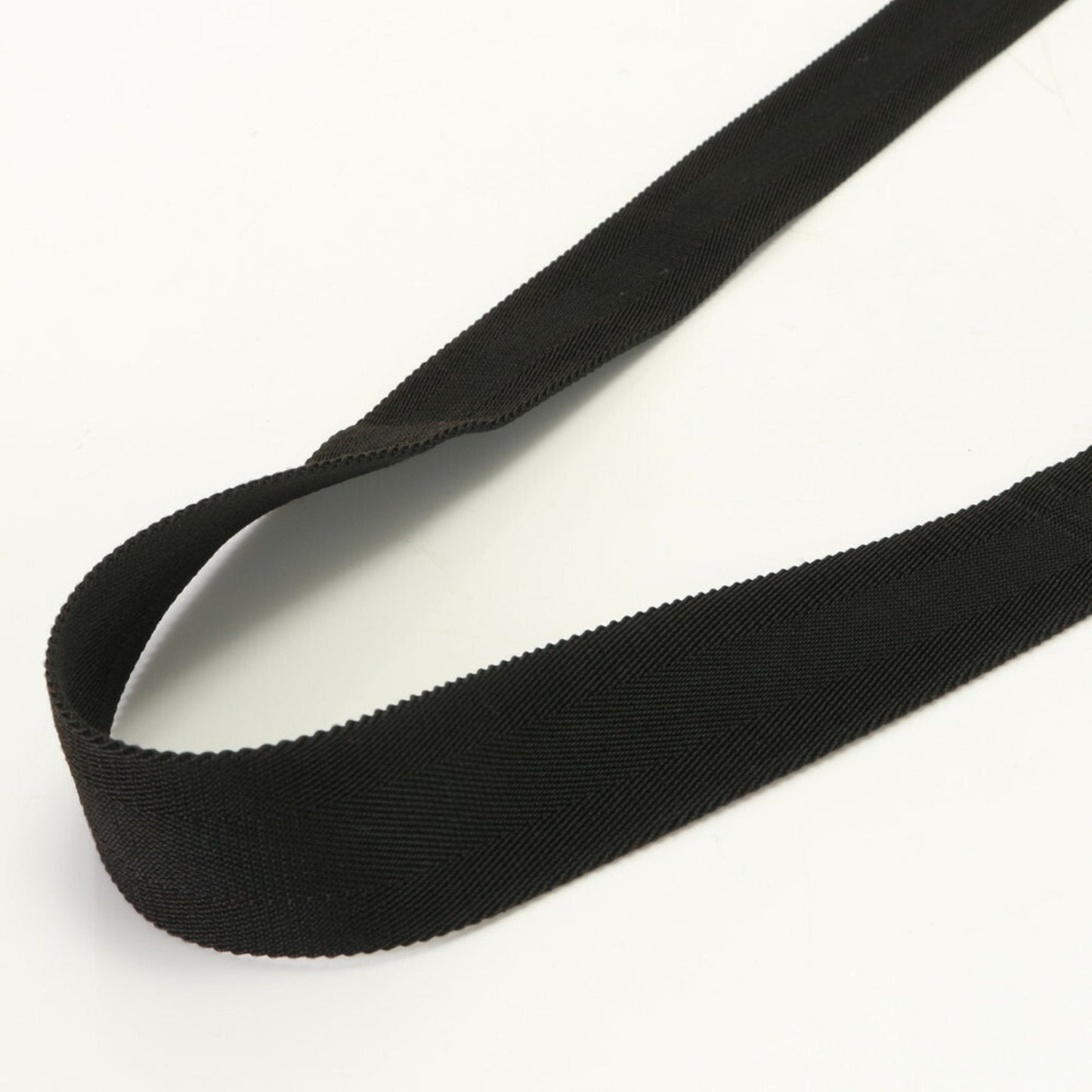 GUCCI Crest Shoulder Bag