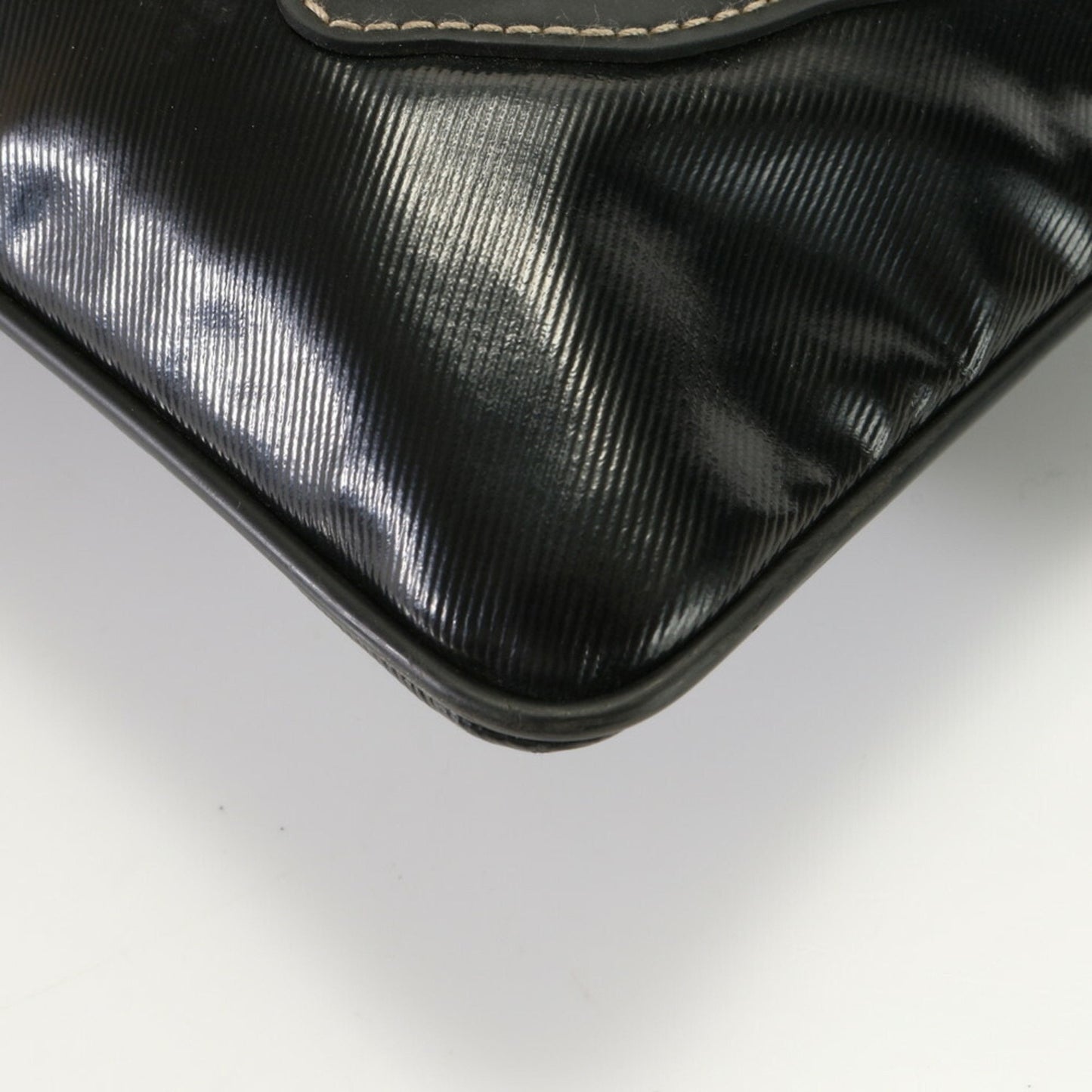 GUCCI Crest Shoulder Bag