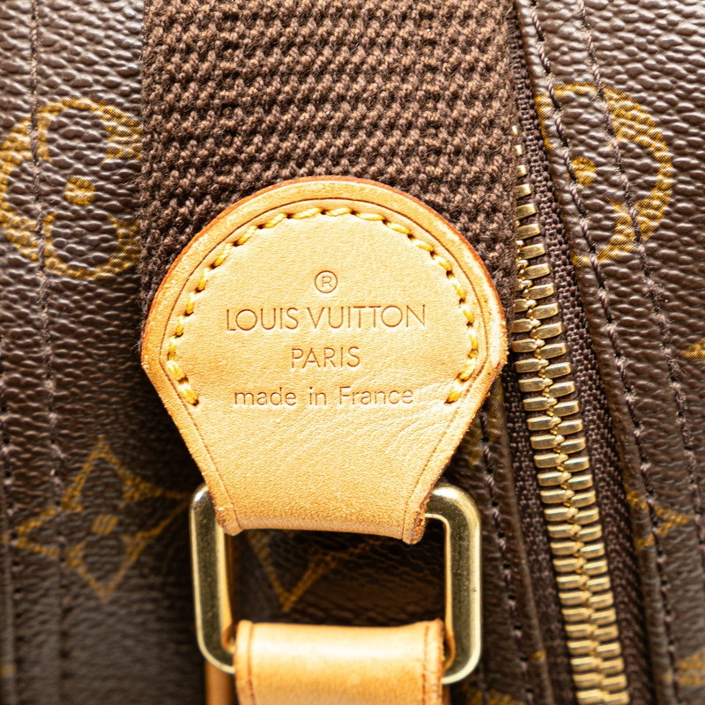 LOUIS VUITTON Reporter Shoulder Bag