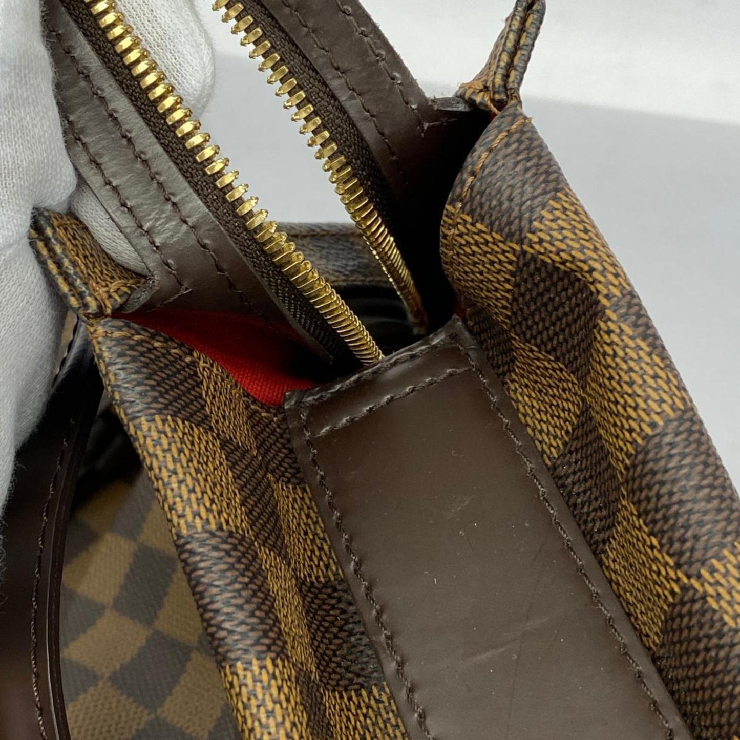 LOUIS VUITTON Chelsea Shoulder Bag
