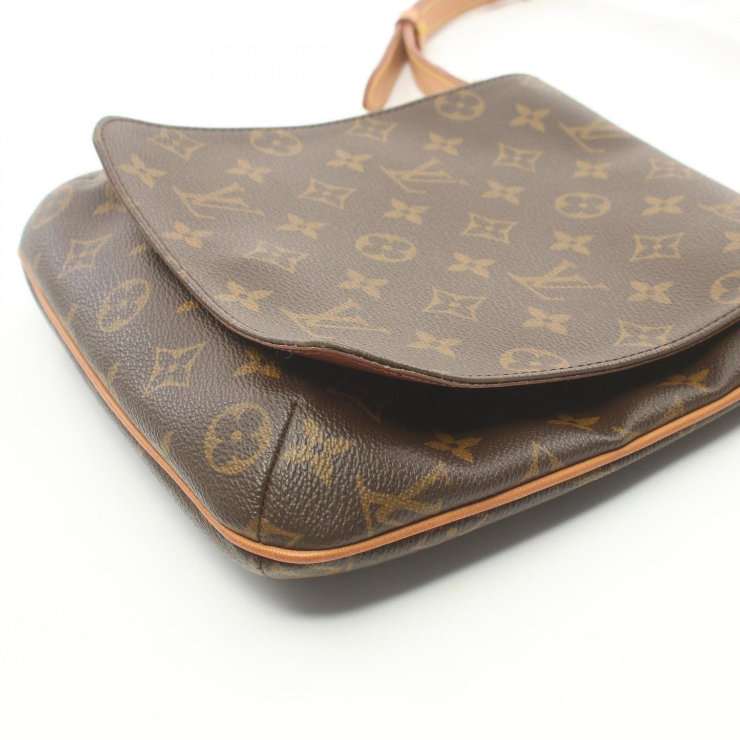 LOUIS VUITTON Musette Salsa Shoulder Bag