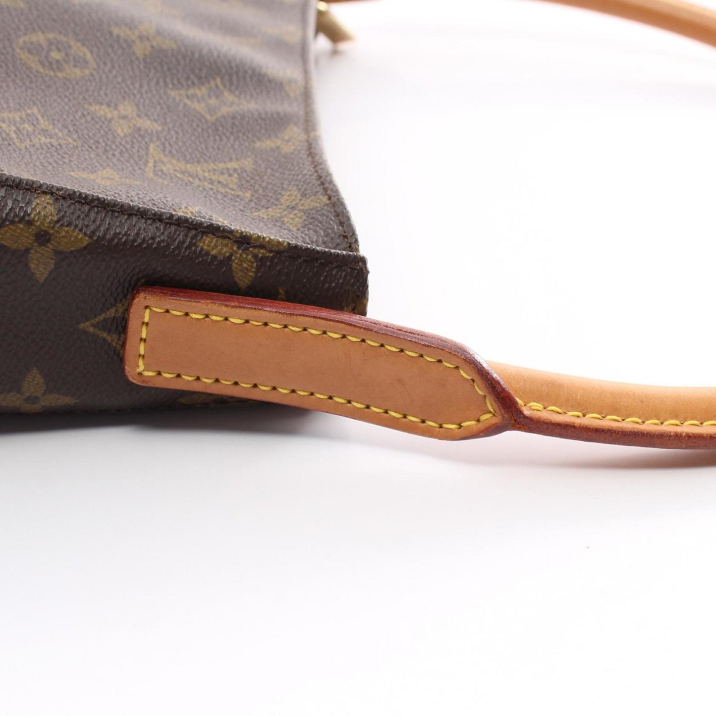 LOUIS VUITTON Looping MM Shoulder Bag
