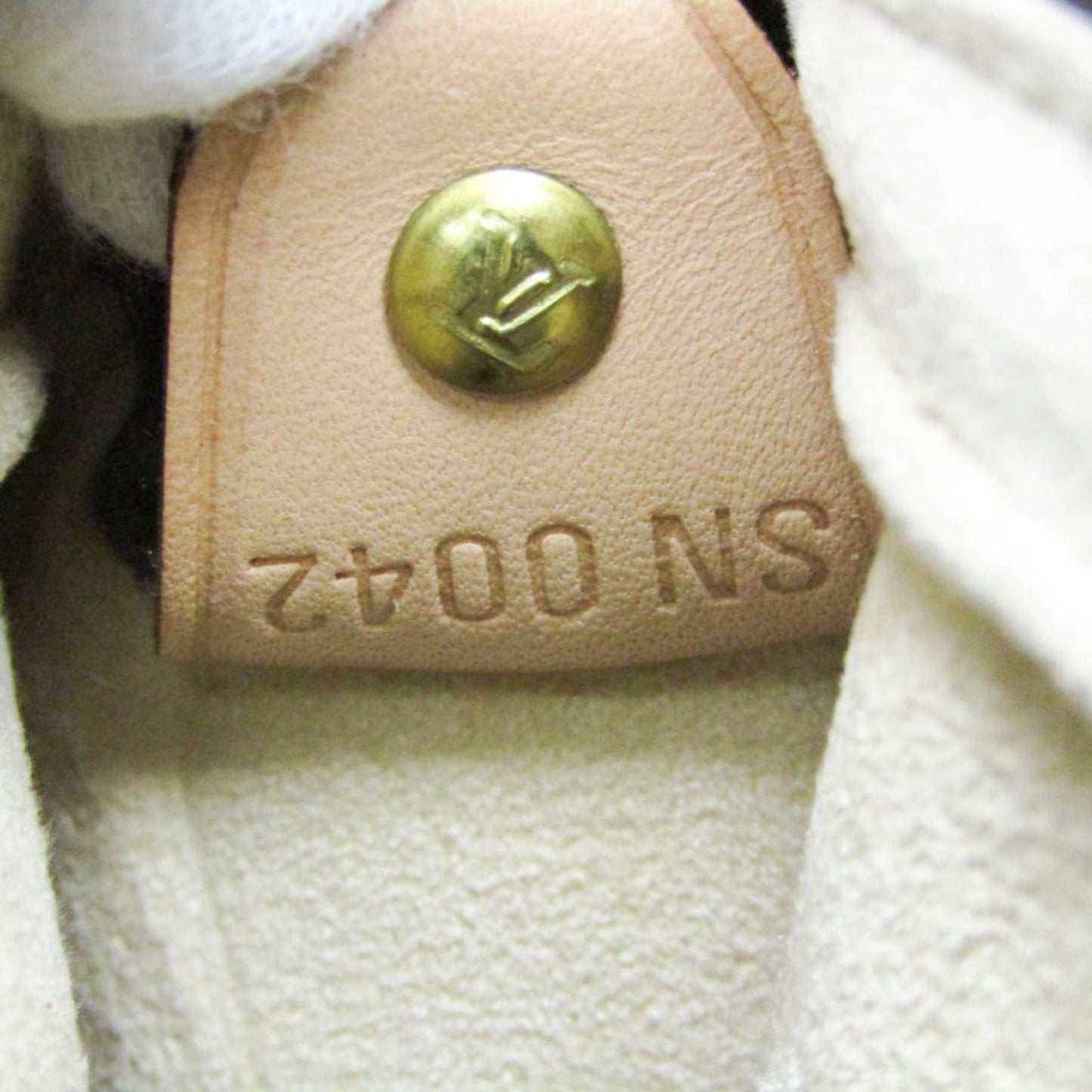 LOUIS VUITTON Looping Shoulder Bag