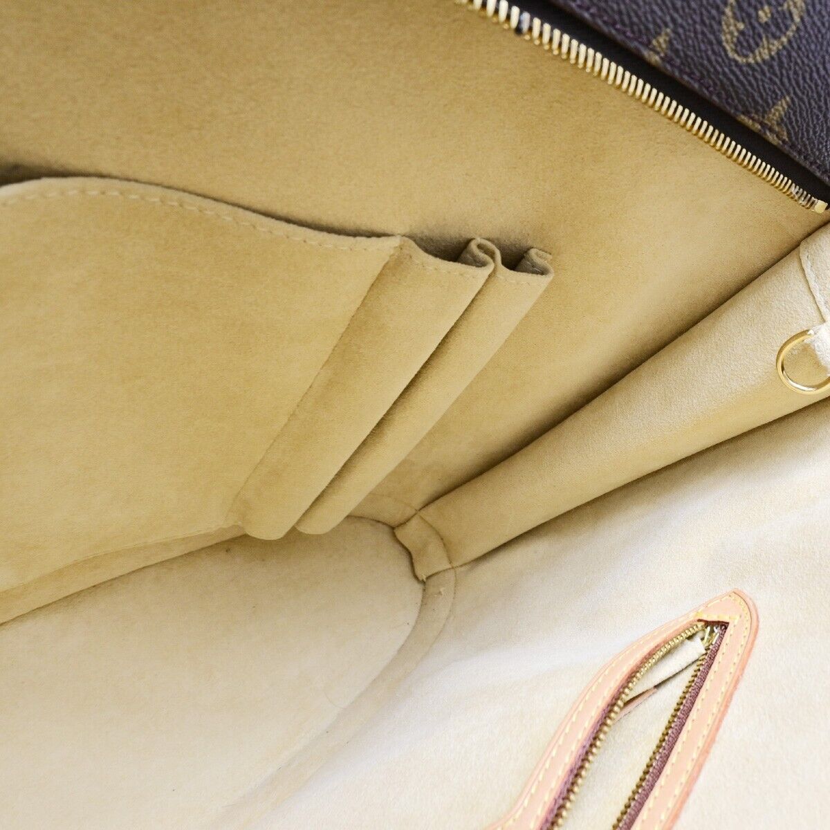 LOUIS VUITTON Babylone Shoulder Bag