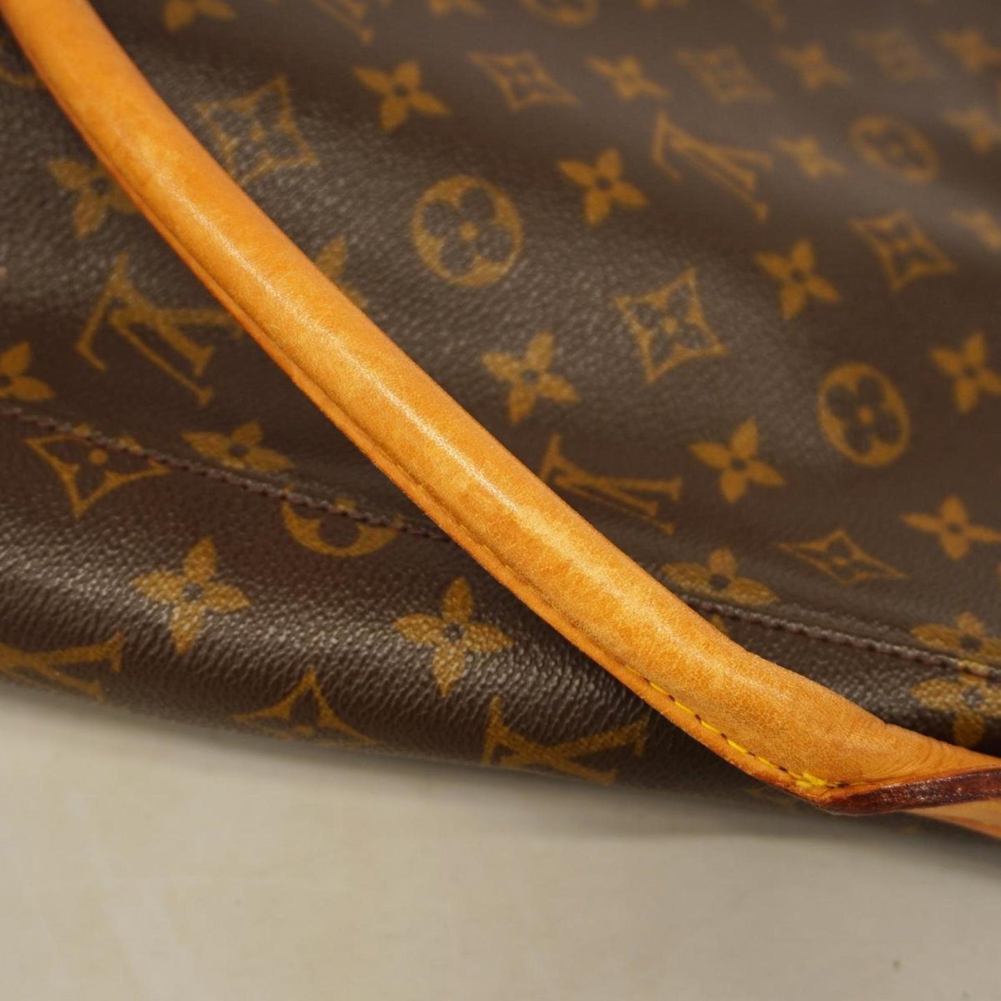 LOUIS VUITTON Looping GM Shoulder Bag