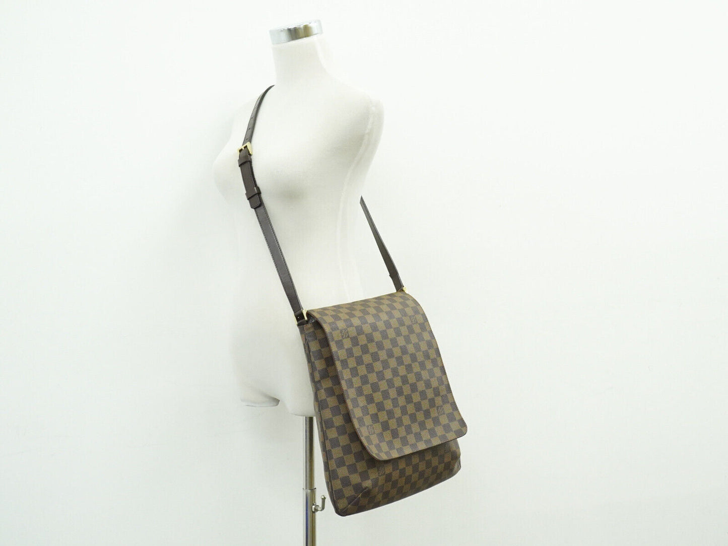 LOUIS VUITTON Musette Shoulder Bag