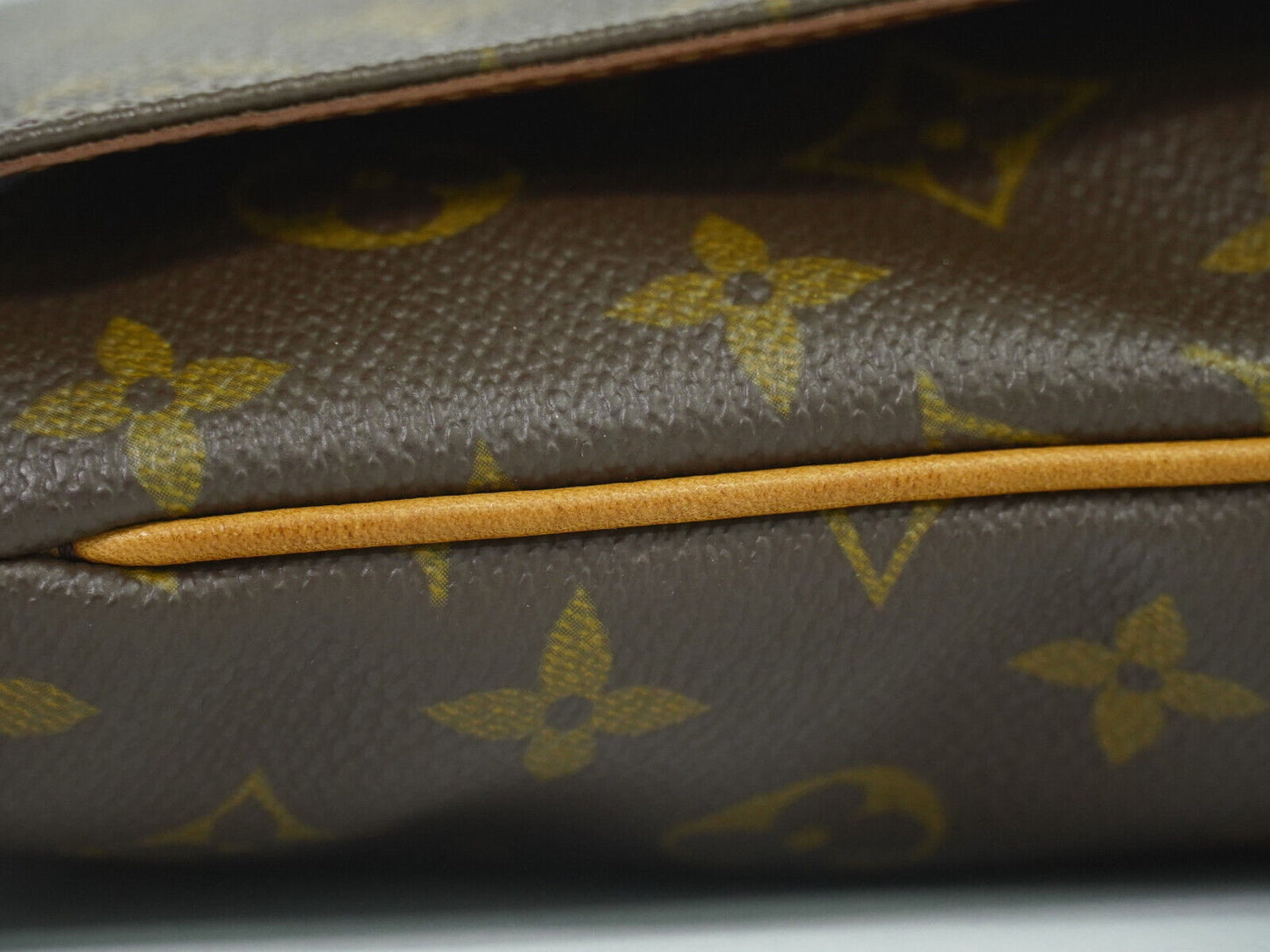 LOUIS VUITTON Musette Salsa Shoulder Bag