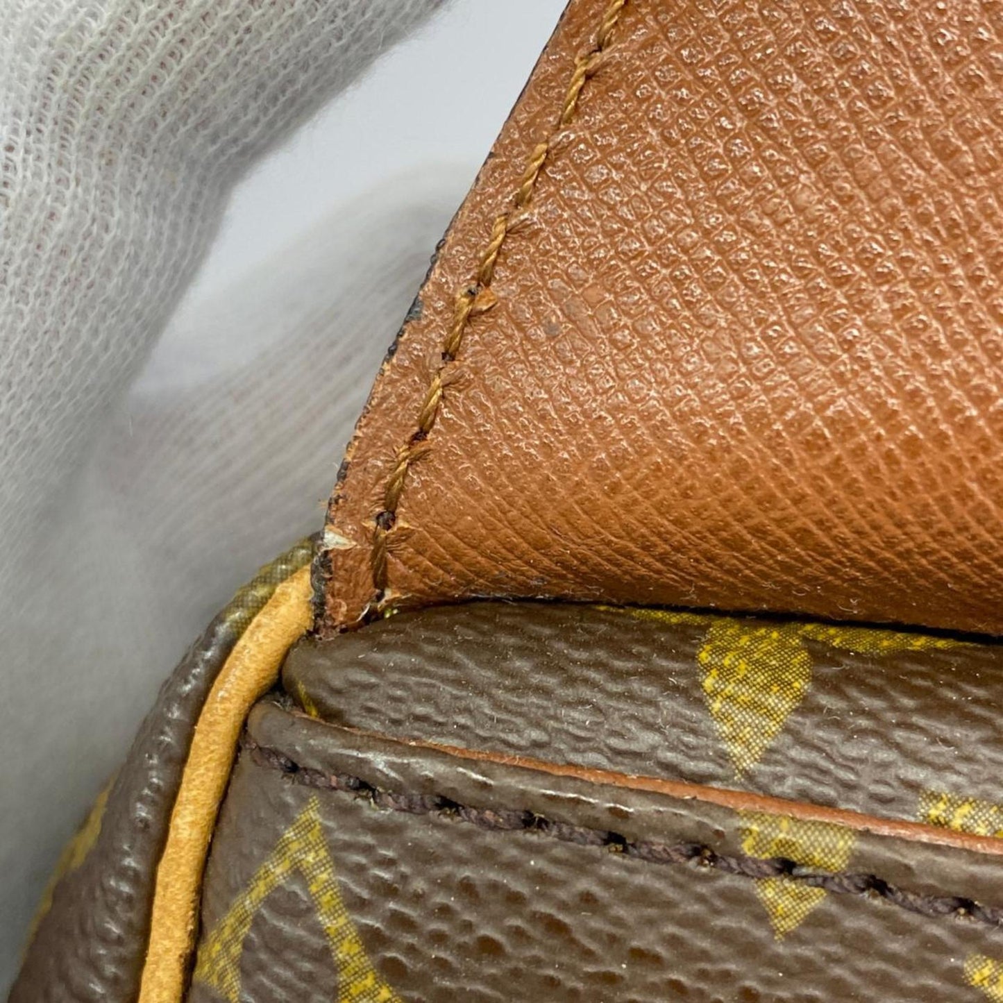 LOUIS VUITTON Jeune fille Shoulder Bag