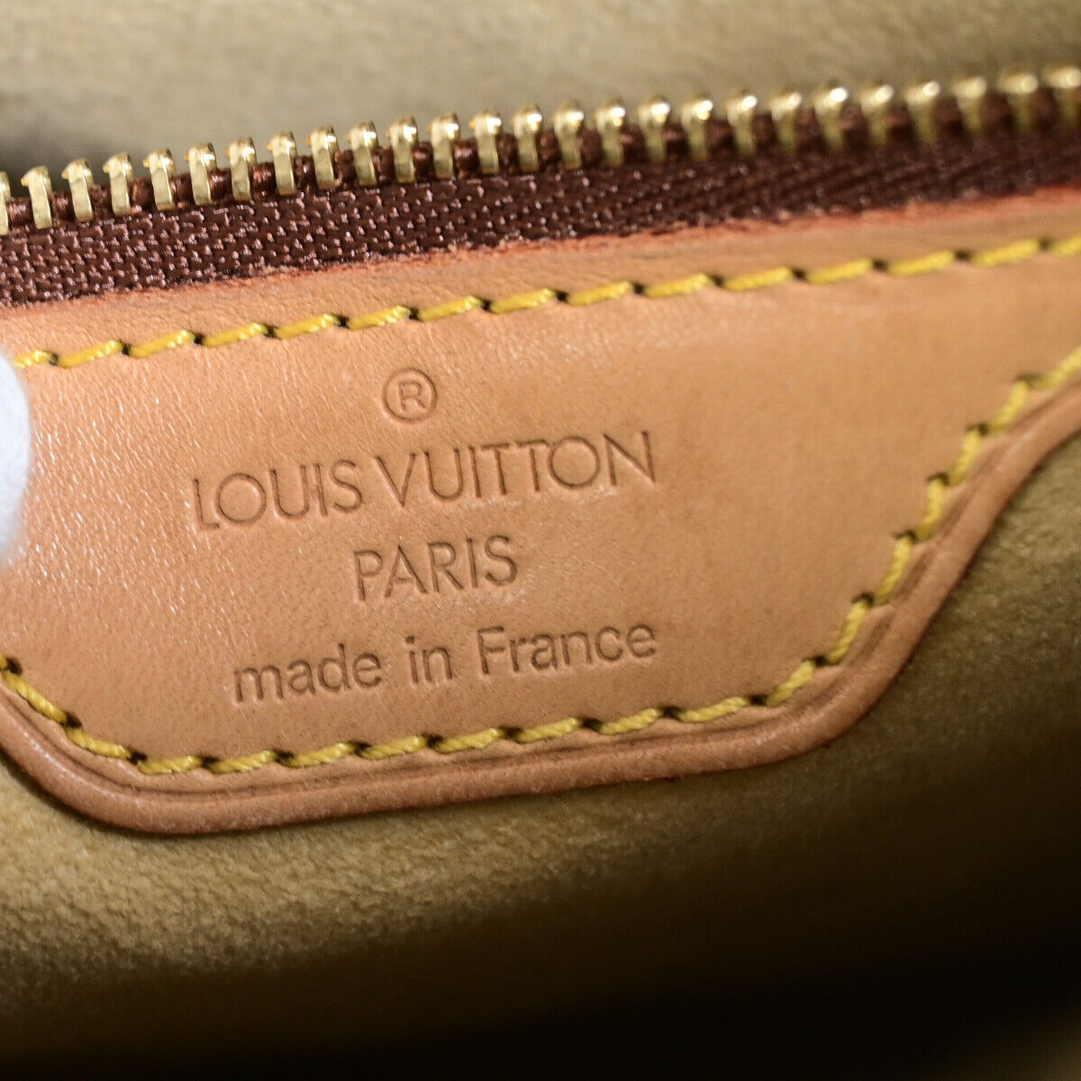 LOUIS VUITTON Looping GM Shoulder Bag