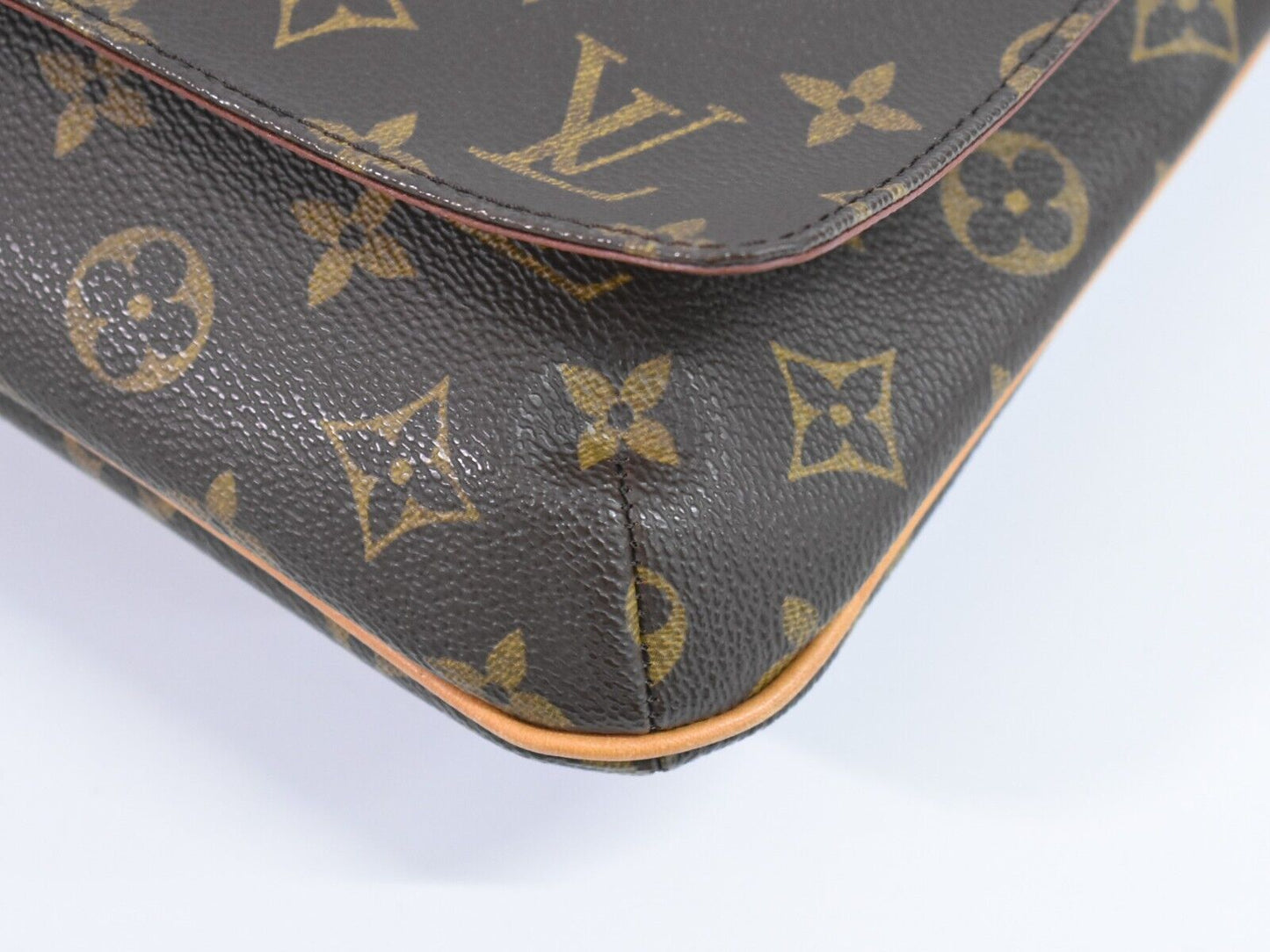 LOUIS VUITTON Musette Tango Shoulder Bag