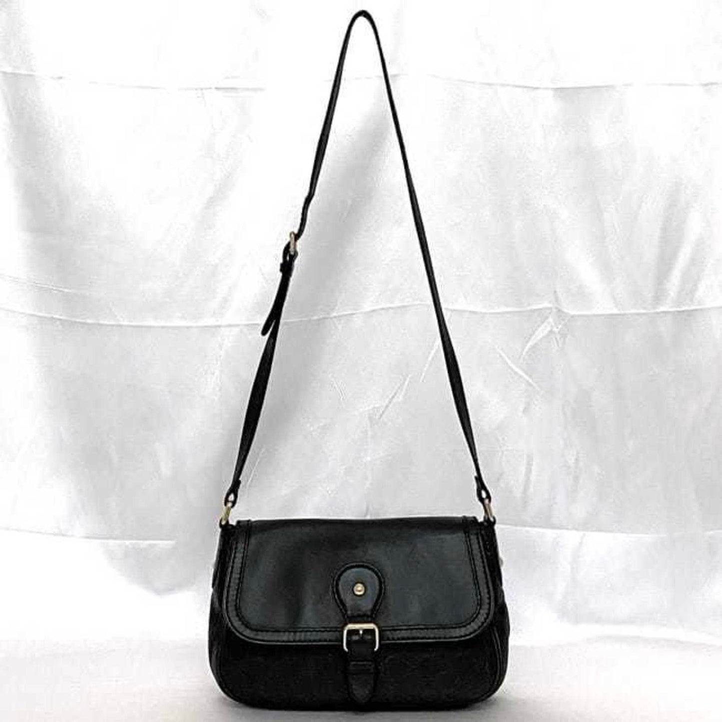 GUCCI Shelly Shoulder Bag