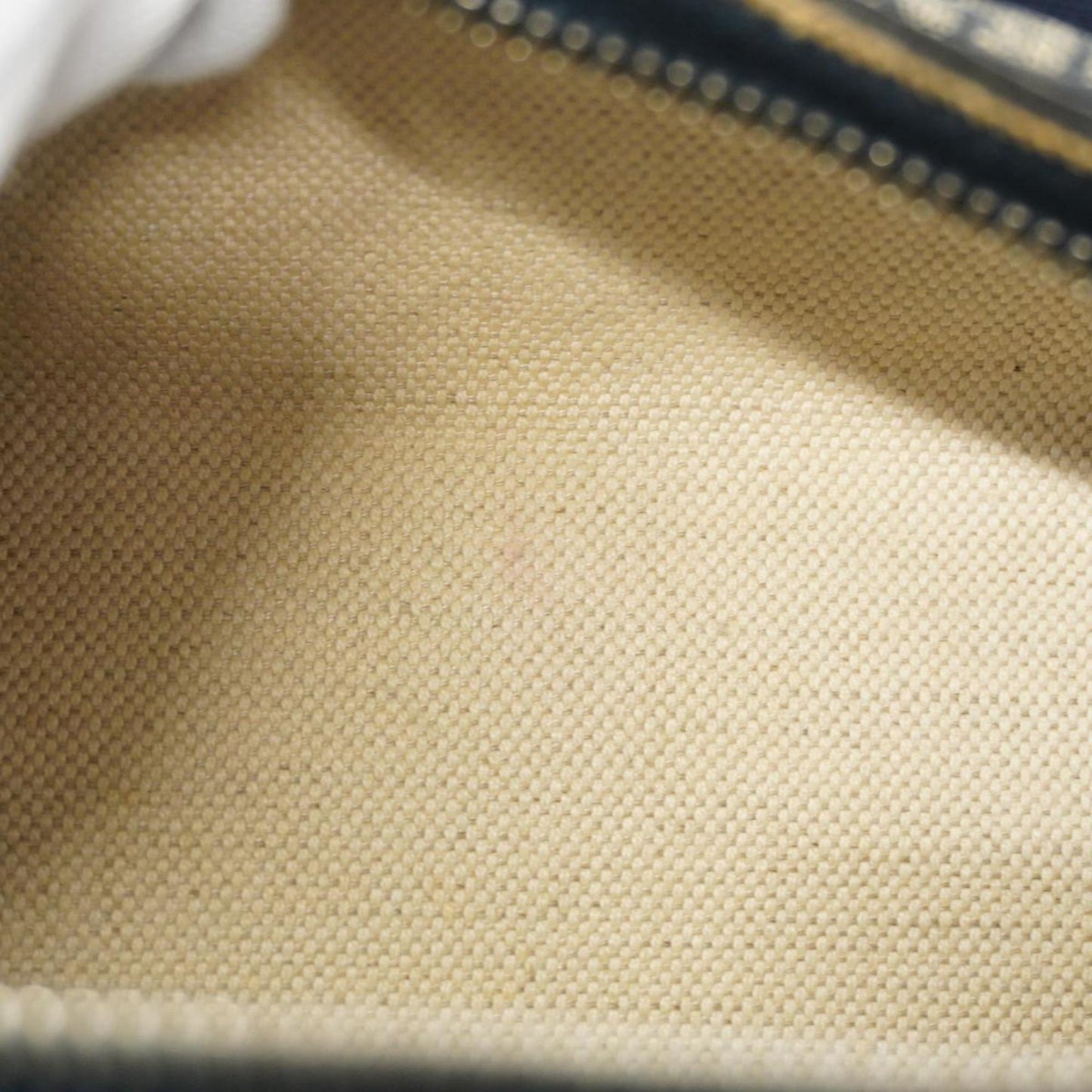GUCCI GG Supreme Shoulder Bag