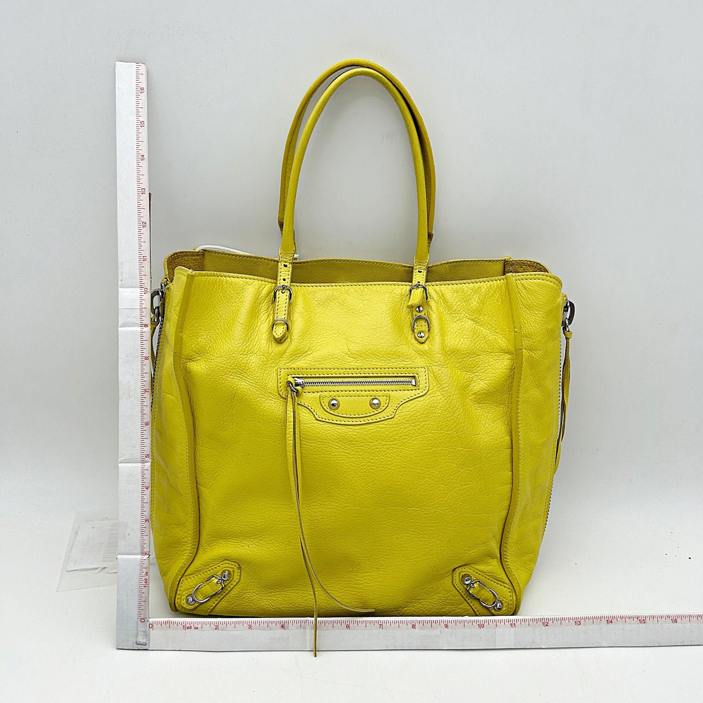 BALENCIAGA Supple Calfskin Papier A5 Zip Around Tote Jaune Soleil LA18930