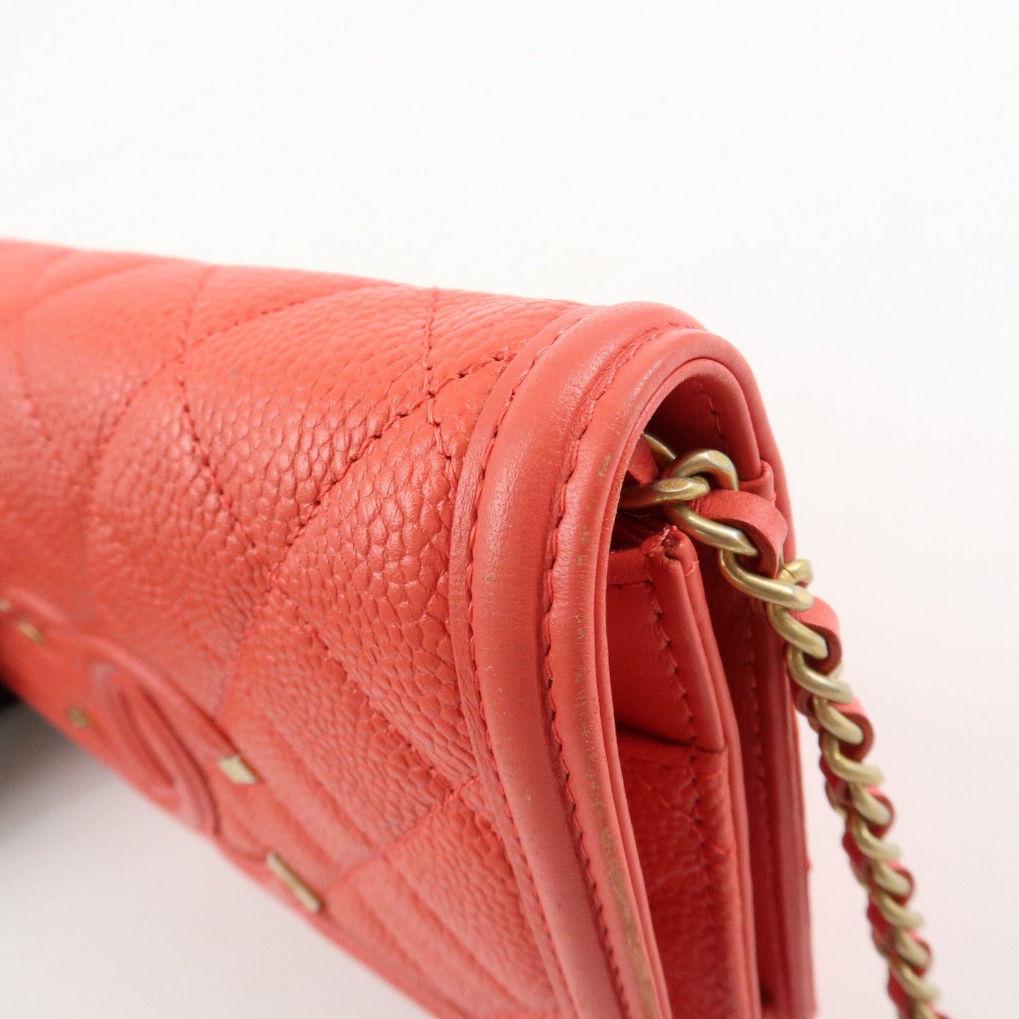 CHANEL CC Filigree Matelasse Caviar Skin Chain Shoulder Bag A84451