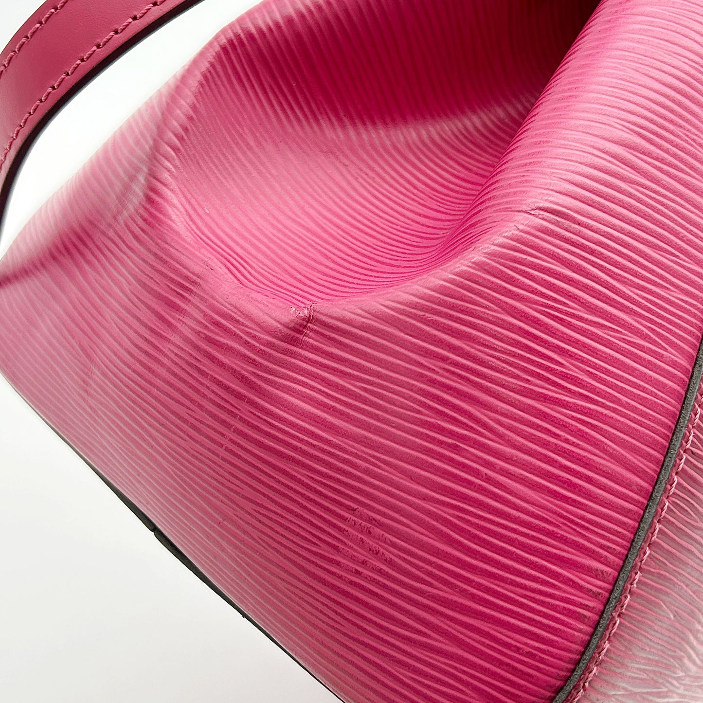 Louis Vuitton Epi Leather Marly BB - Pink Handle Bags, Handbags LA14889