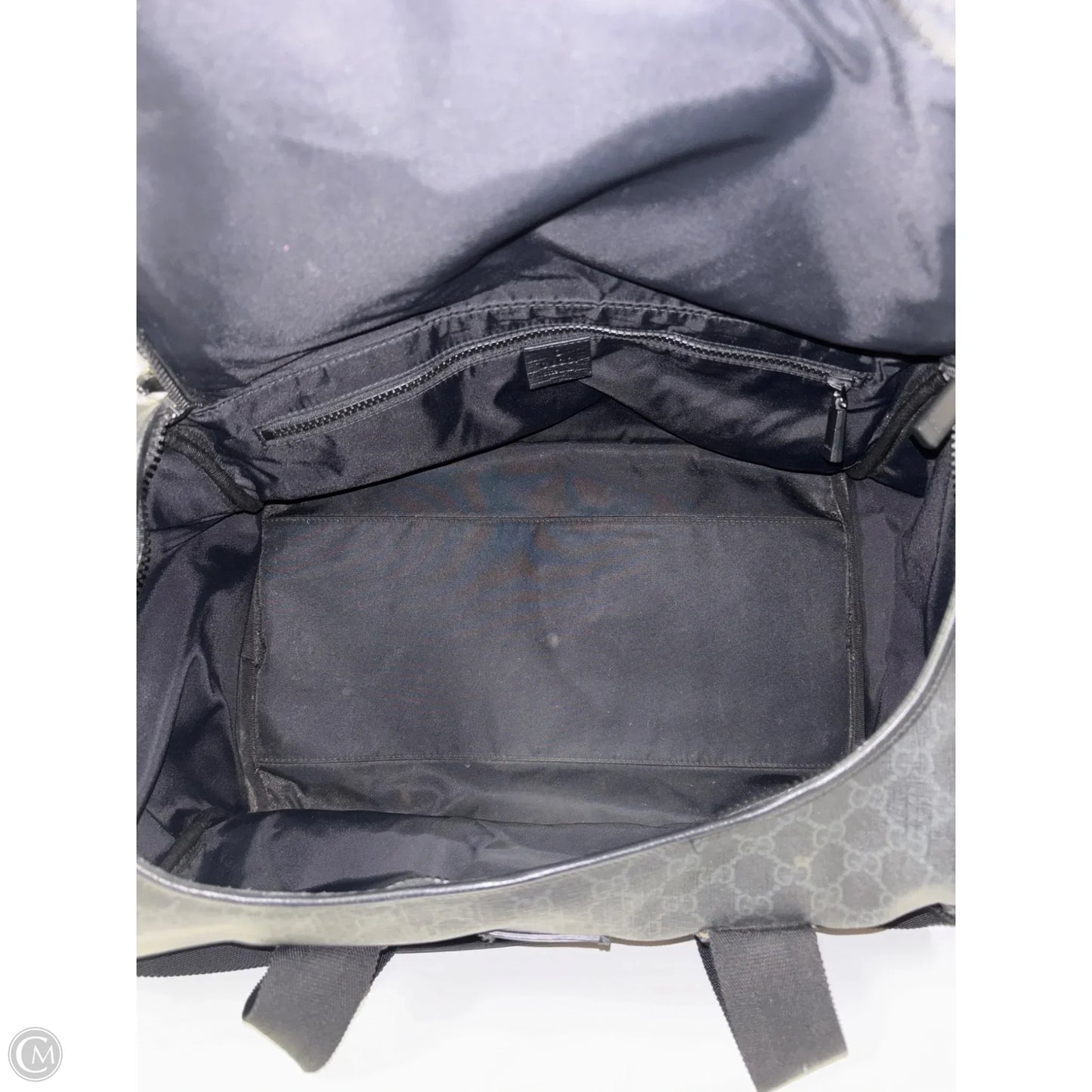 Duffle And Weekender Luxury Designer By Gucci, Size: Medium