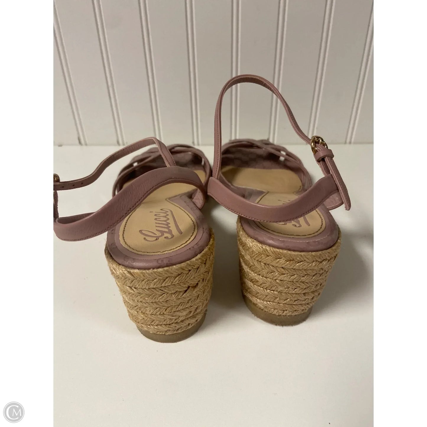 Shoes Luxury Designer By Gucci In Pink, Size: 8