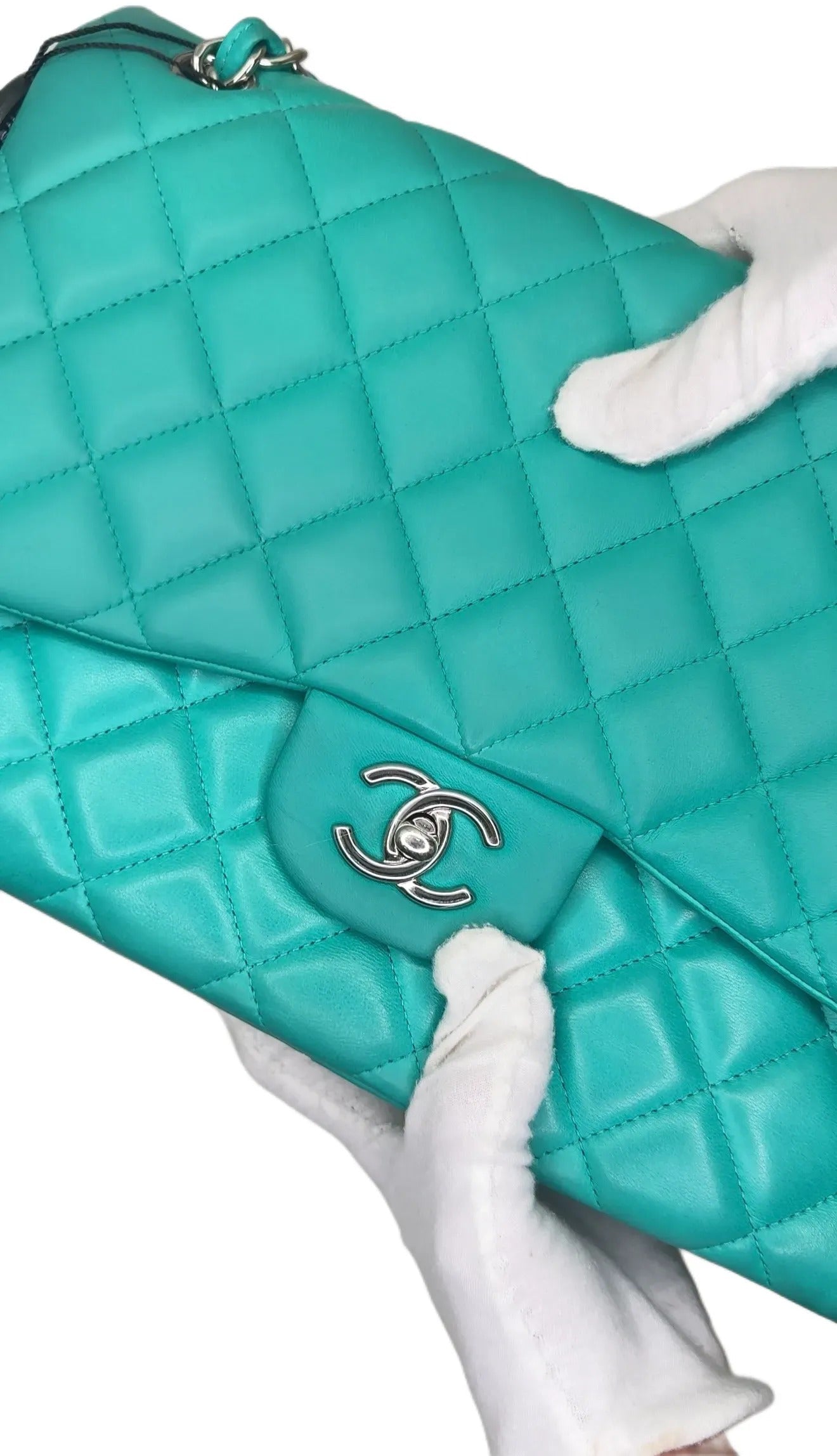 Chanel Timeless/Classique Handbag Leather Green Plain WD6-26