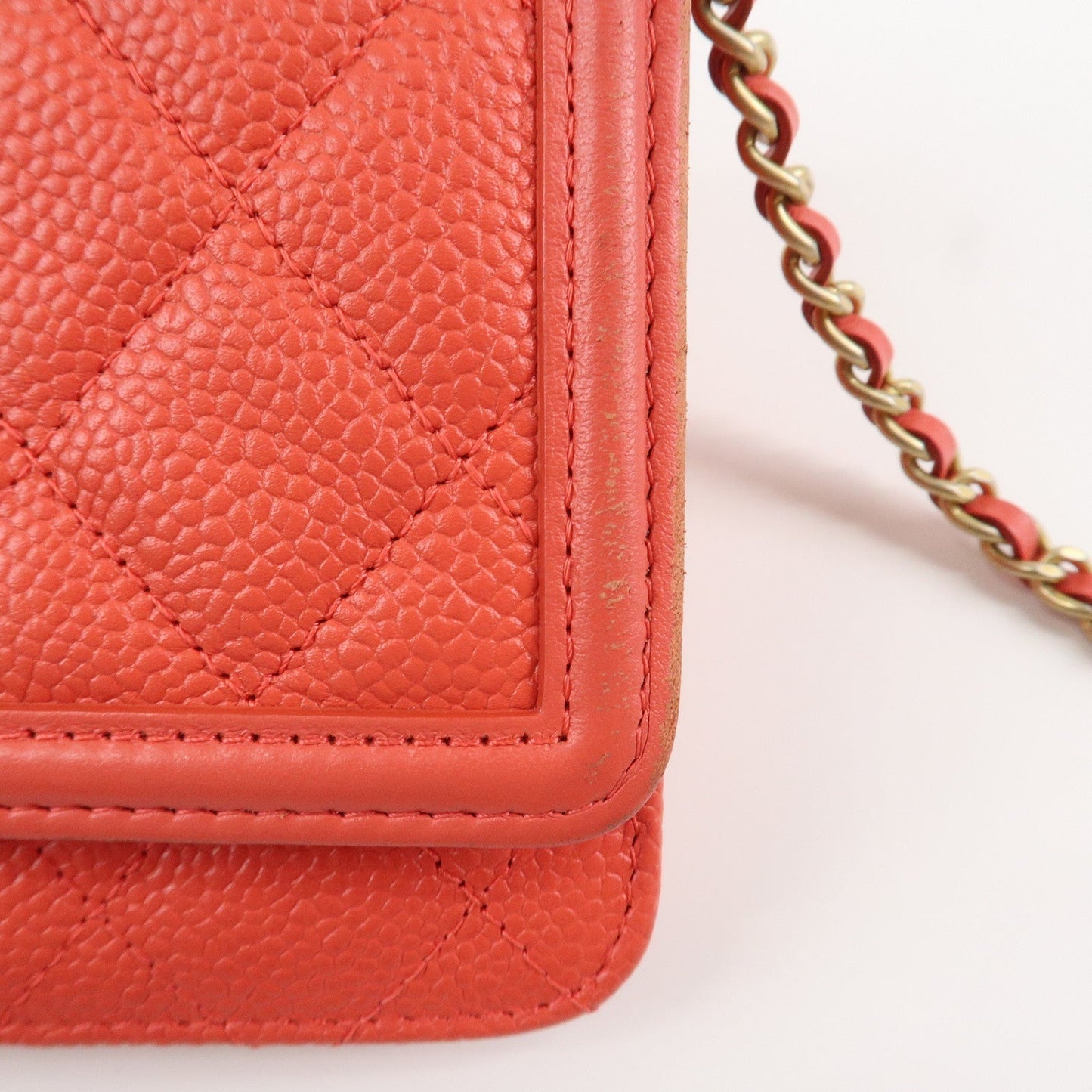CHANEL CC Filigree Matelasse Caviar Skin Chain Shoulder Bag A84451