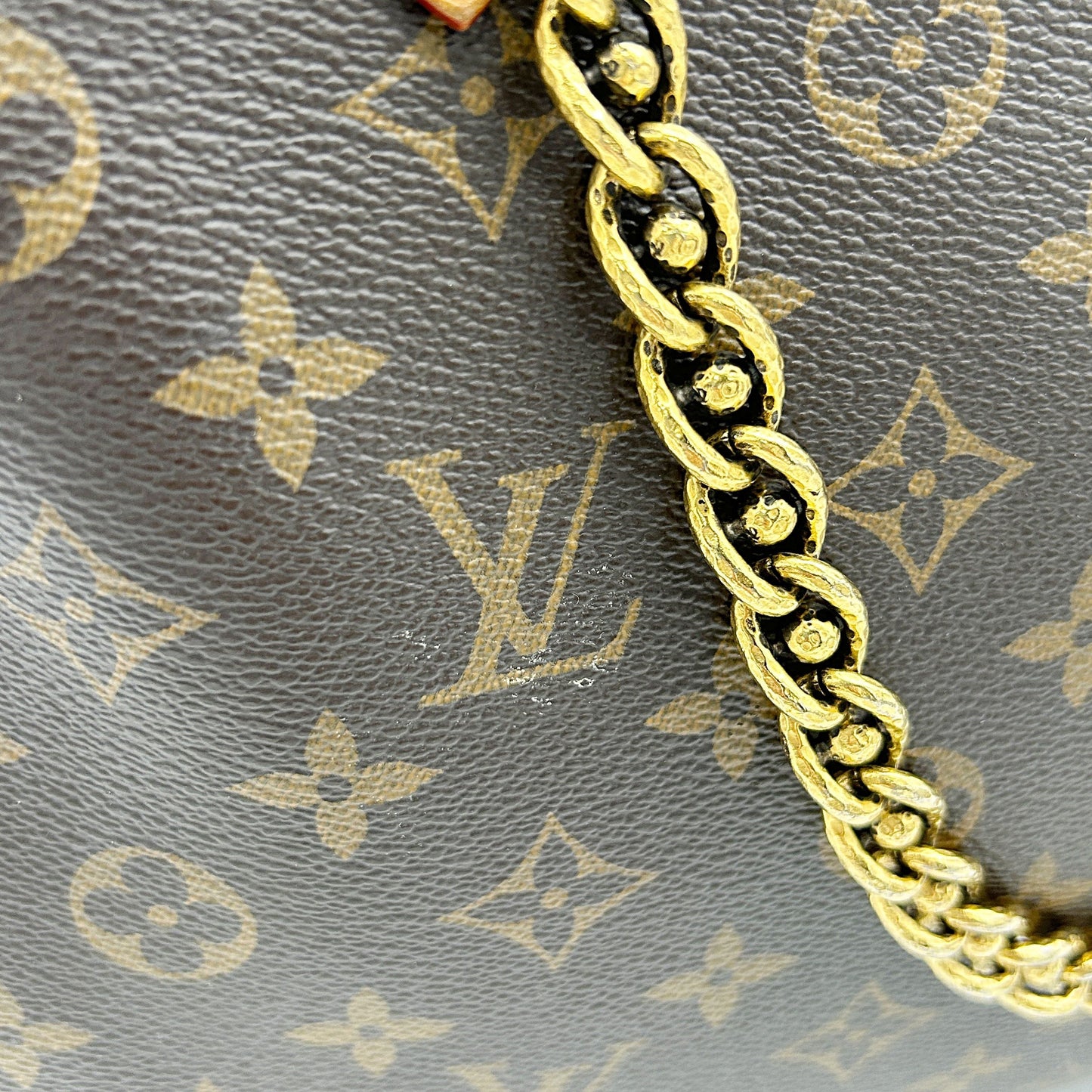 Louis Vuitton Monogram Lockit Chain MM - Brown Totes, Handbags LA3643