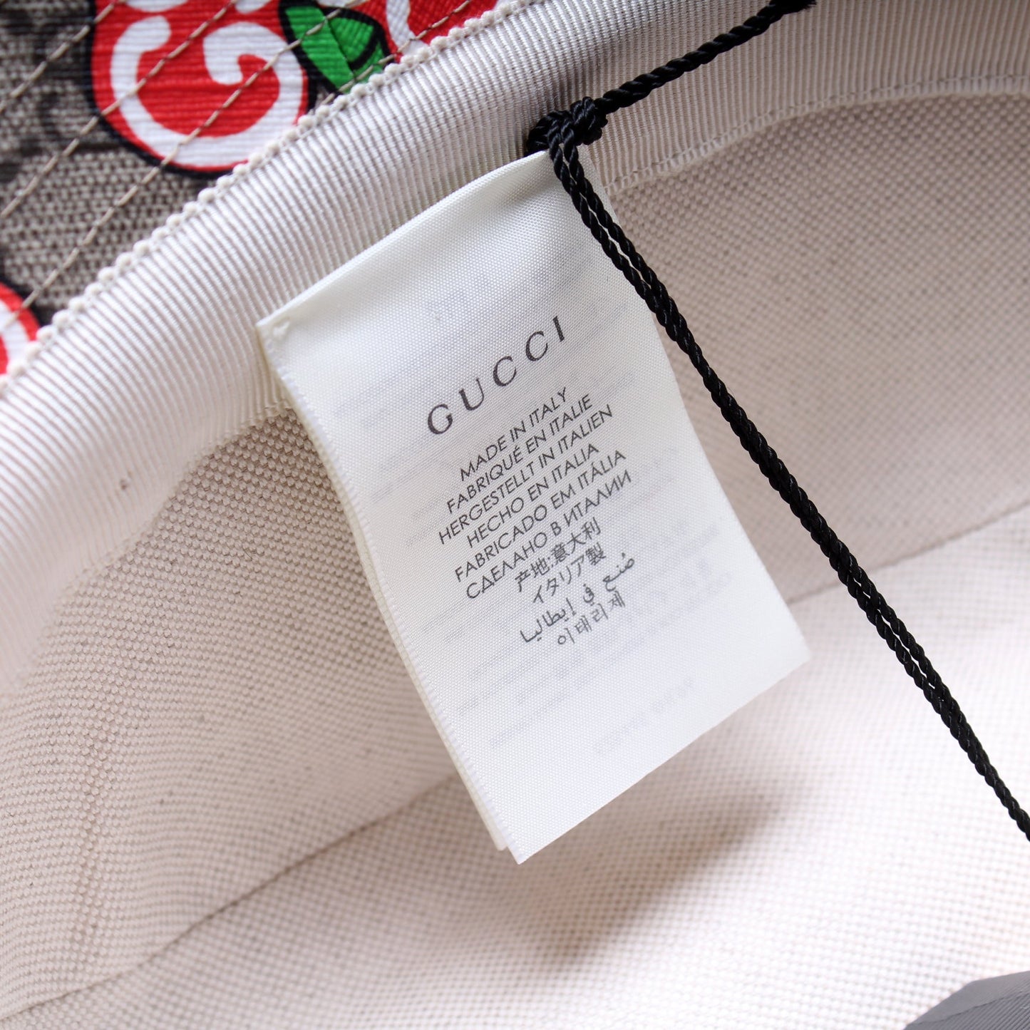 Gucci Apples Bucket Hat Size M