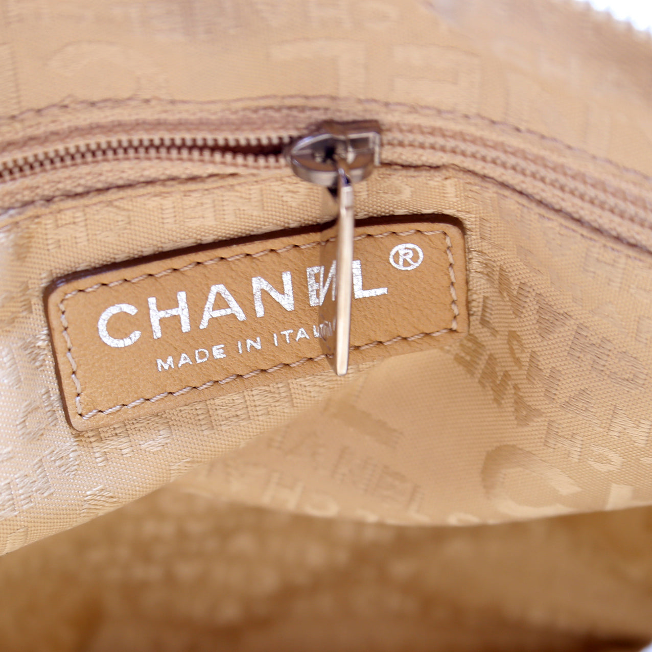 CC Pocket Accordion Shoulder Bag Lambskin 10M Tan