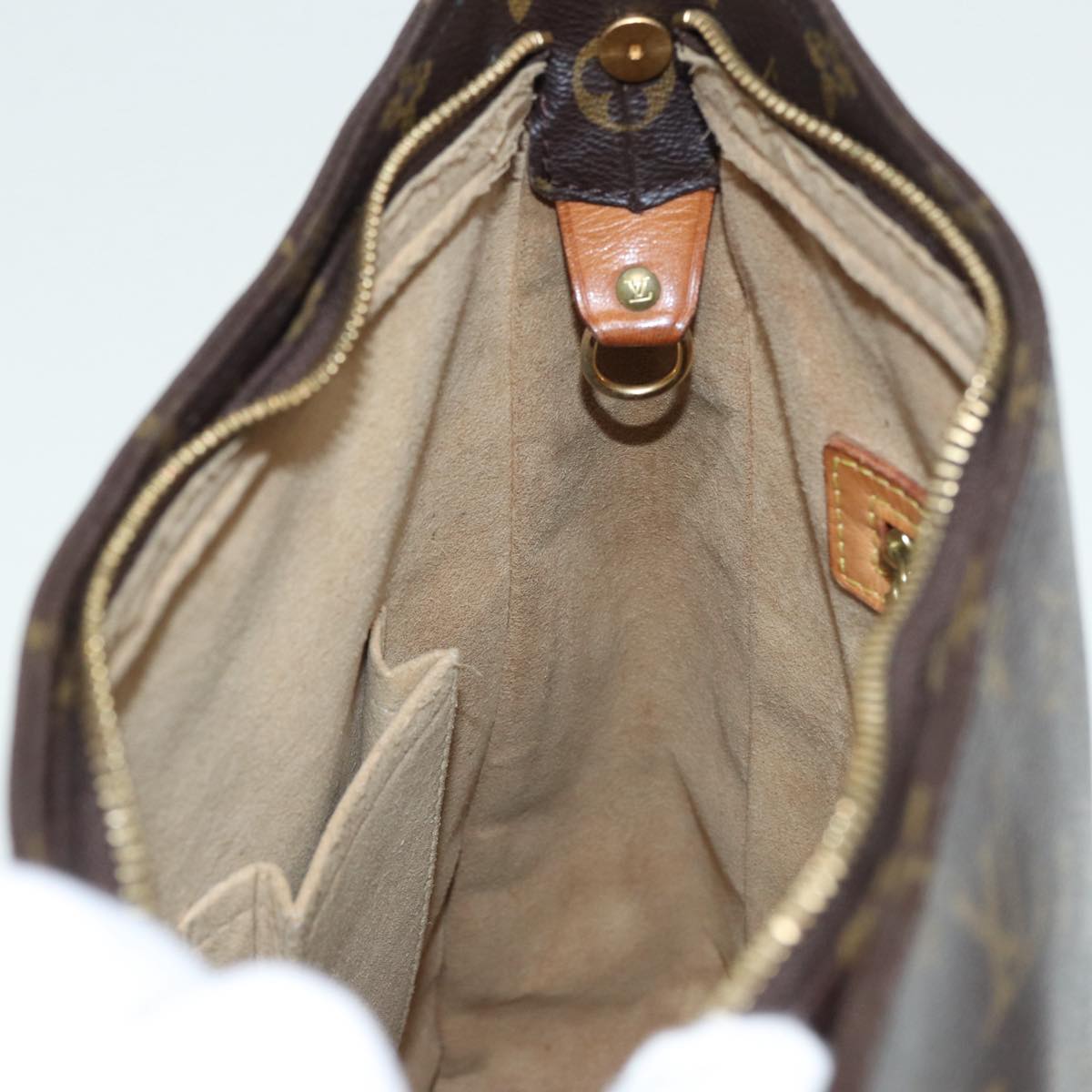 LOUIS VUITTON Looping GM Shoulder Bag