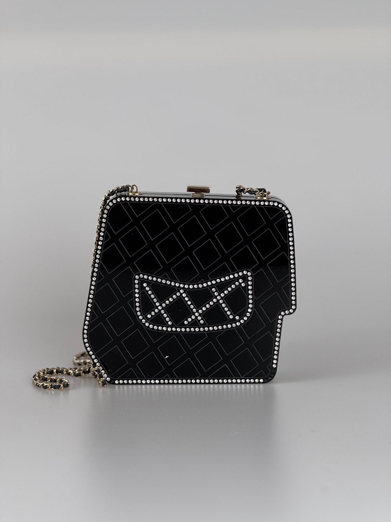 Chanel Runway Black Resin Crystal Pearl Evening Clutch Shoulder Box Limited edition